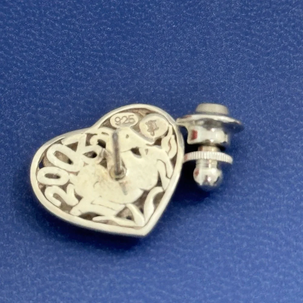 John Hardy .925 Sterling Silver 2003 Collectible Dot Heart Pin / Tie Tac